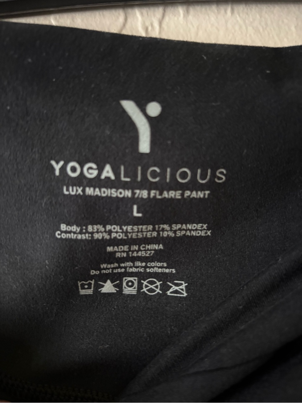 Yogalicious Black Flare Women’s Leggings Soze Large - Picture 2 of 3